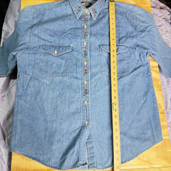 Vintage Christmas Women's sz Large/XL Denim Shirt Candy Cane Embroidery LS - Picture 7 of 7